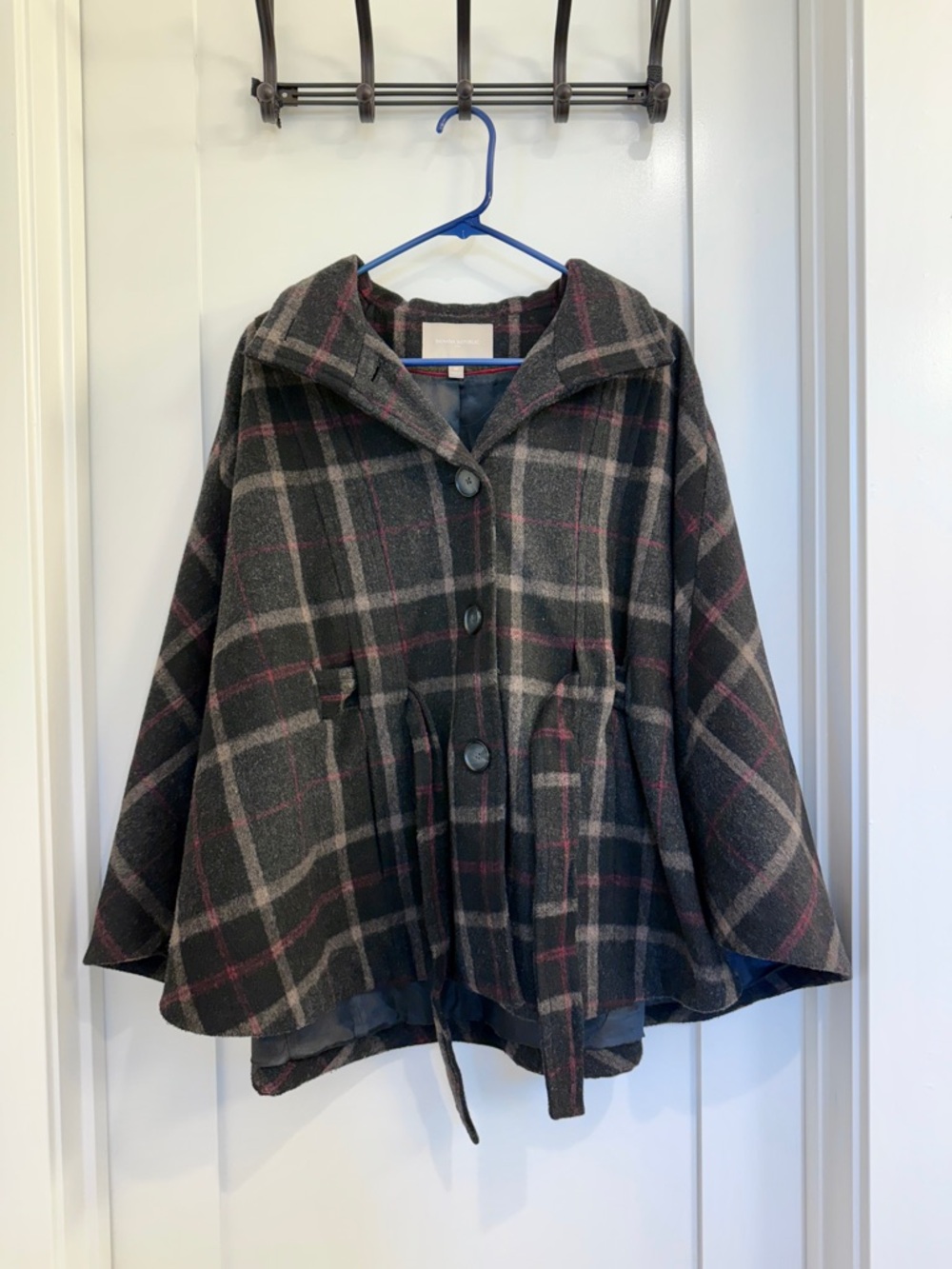 Banana Republic Hooded Plaid Cape Jacket in Charcoal with Burgundy Accents